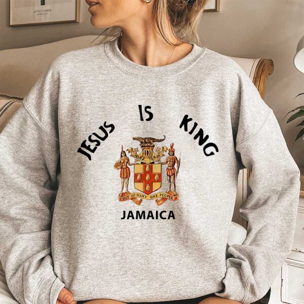 jesus is king chicago sweatshirt