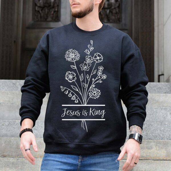 jesus is king sweater